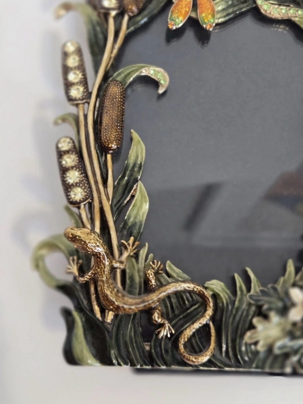 Ornate Floral Dragonfly Decorative Picture Frame - Gold & Green - Picture 3 of 6